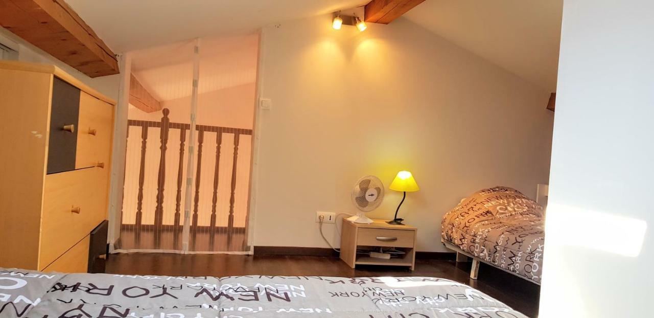 Maison Avec Jardin Au Calme La Crau Kültér fotó