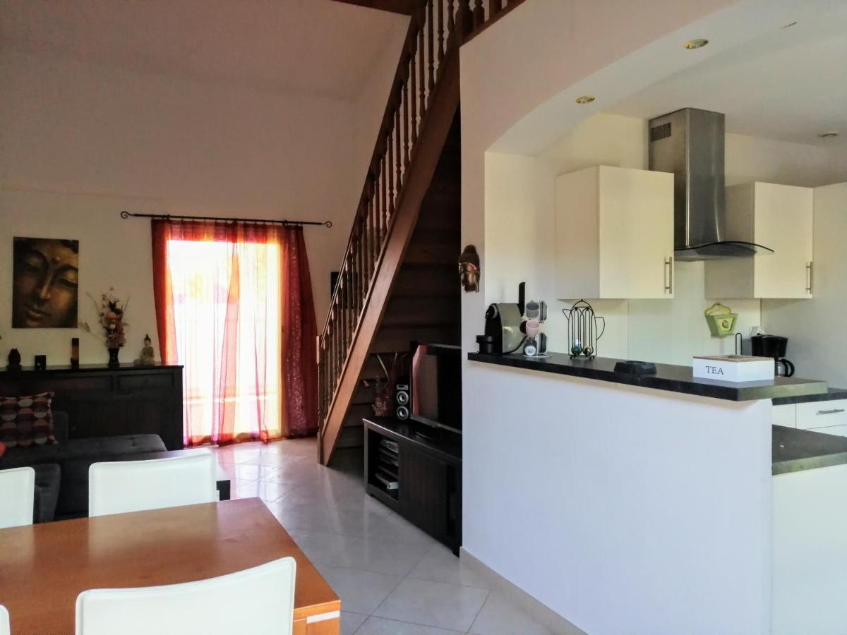 Maison Avec Jardin Au Calme La Crau Kültér fotó